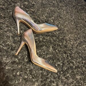 Beautiful gold pumps